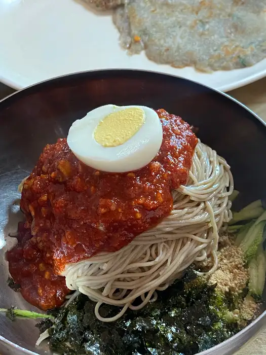 양념 막국수 사진