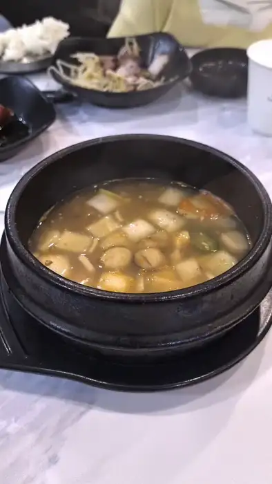뚝배기에 담긴 구수한 된장찌개