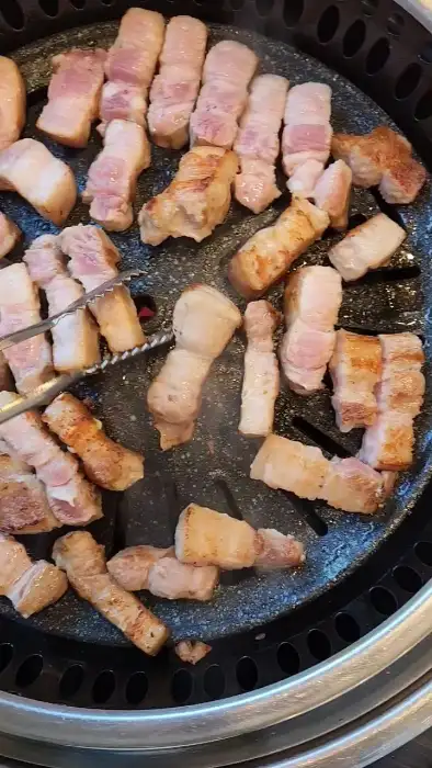 잘 익은 삼겹살