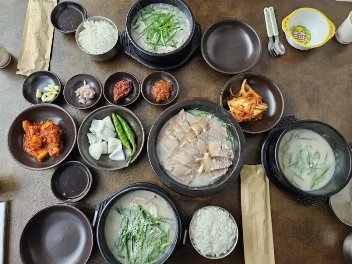 테이블 세팅