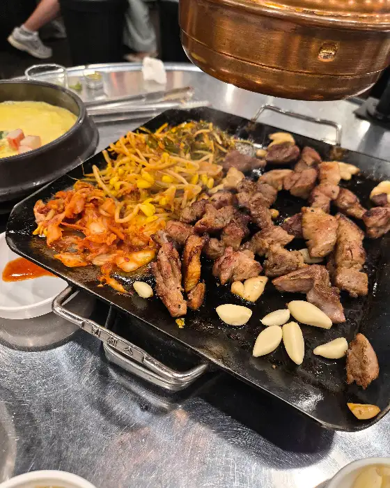 평화김해뒷고기 대구서구청점의 숯불양념 뒷고기