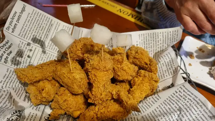 치몬치킨 다산점의 바삭하게 튀겨진 후라이드 치킨