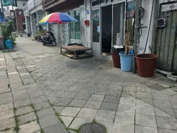 오리장닭집 외부 전경과 간판 모습