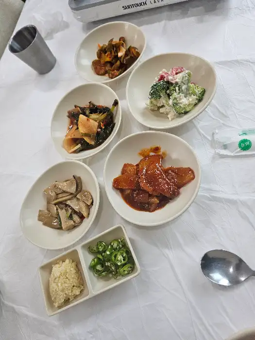 걸쭉하고 진한 추어탕 한 그릇