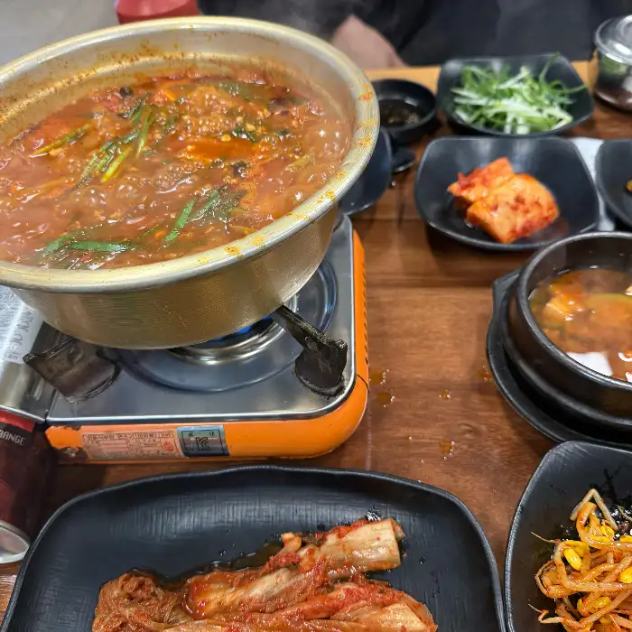 3대째 신대상회의 동태찌개 모습