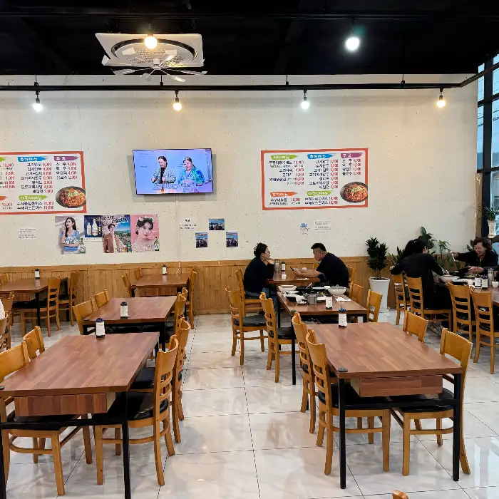 연정쭈꾸미 내부 전경