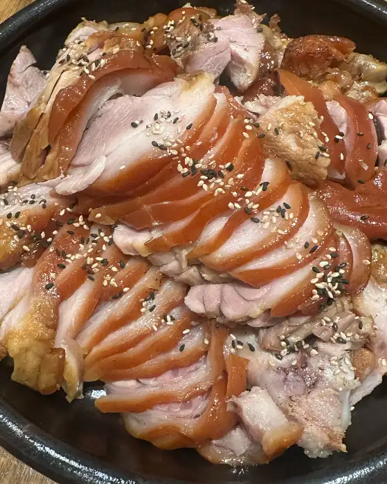 도야족발보쌈 남해점의 먹음직스러운 족발