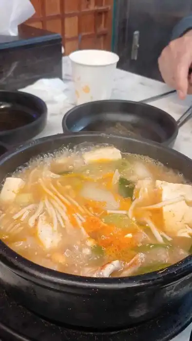 보글보글 끓고 있는 김치찌개