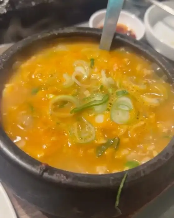 본디 잠실본점의 따뜻하고 진한 청국장