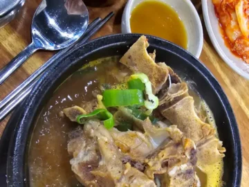 백암산감자탕 뼈해장국 메인 메뉴 모습