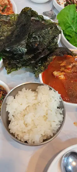 밥과 김, 그리고 병어조림 한 접시