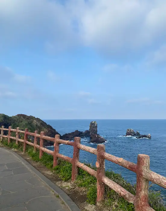 해안가 절경을 연상시키는 숯토리 광주수완직영점 주변 풍경