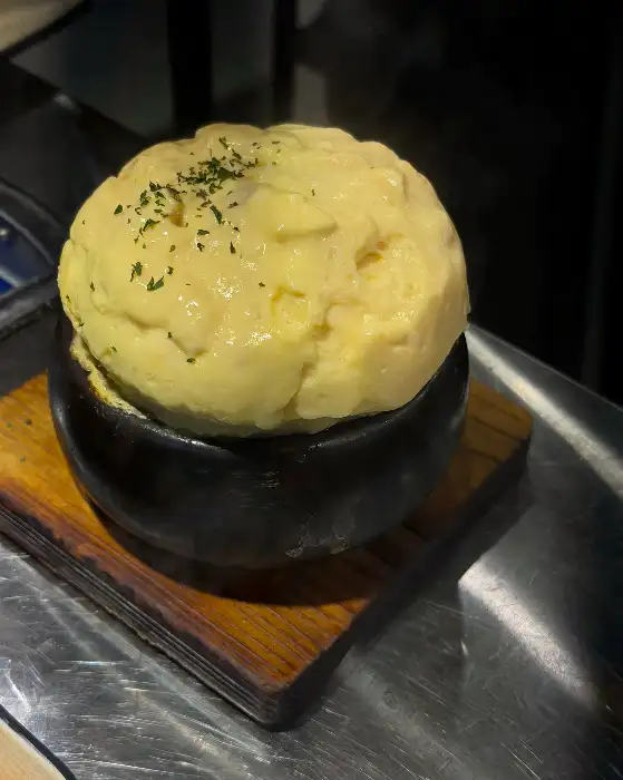 부막숯불닭갈비 대연점의 푸짐한 폭탄 계란찜