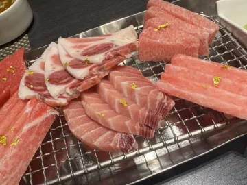다이닝참치JS 광교상현역점의 신선한 참치회 구성