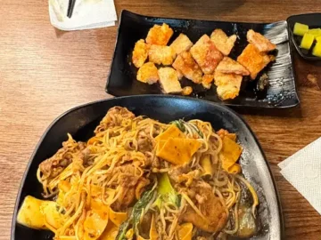 매콤한 마라탕과 꿔바로우가 놓인 샹츠마라 의정부점 테이블
