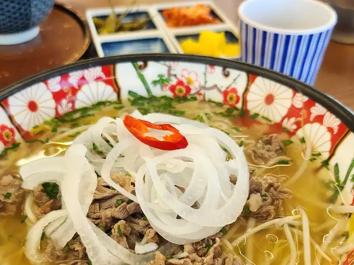 면식당 계명대점의 맑은 육수 베이스의 쌀국수 메뉴