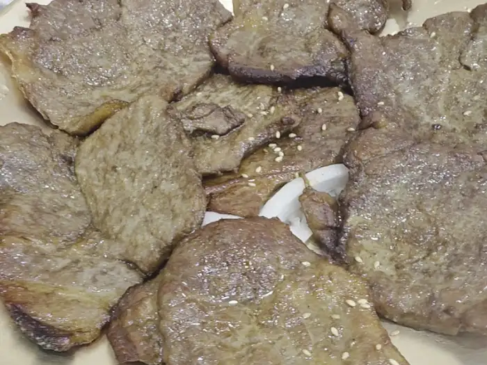 푸짐하게 담긴 석갈비