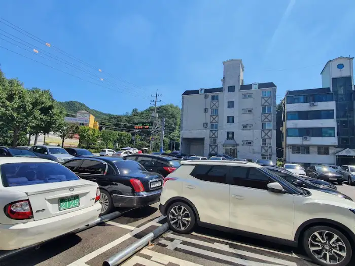 곤드레밥집 서구점 주변 주차 공간