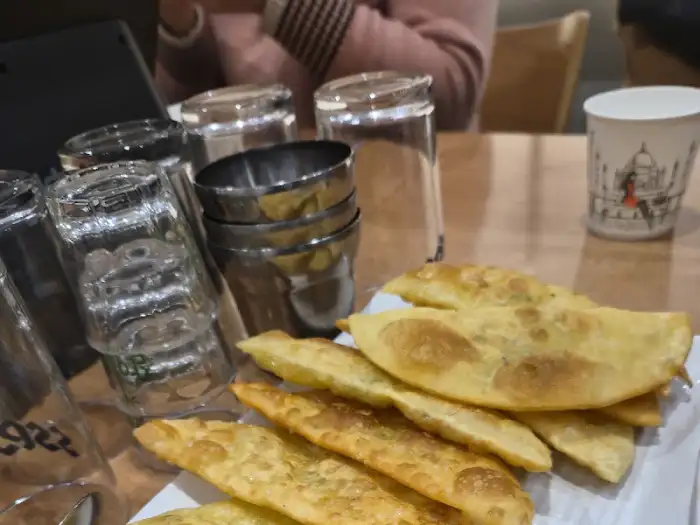 호남원조식당의 테이블 세팅 모습