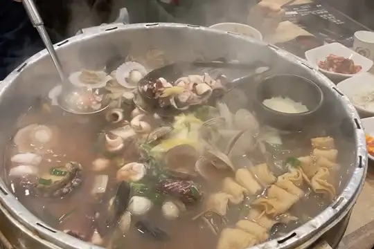 택이네 조개전골 의왕 포일점의 푸짐한 조개전골 클로즈업