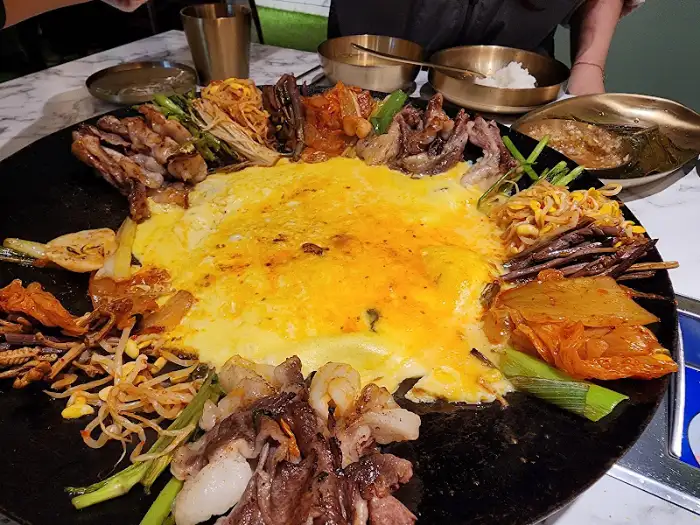 운암회관 한우 차돌박이 구절판 구성