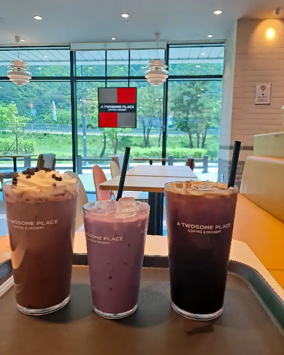 메가커피의 다양한 음료 메뉴