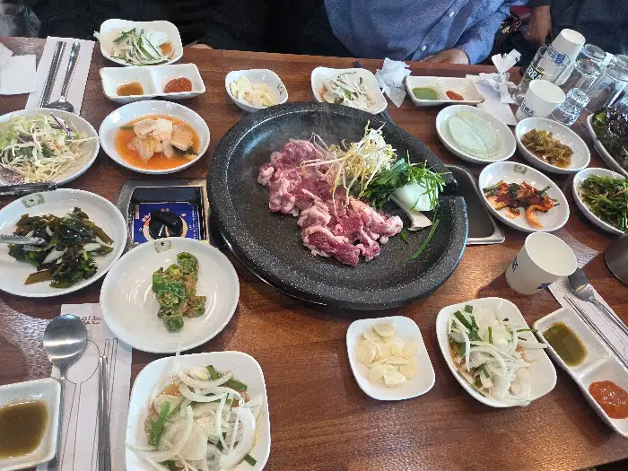 테이블 전체 상차림