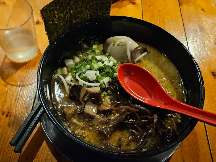 블랙라멘 한 그릇