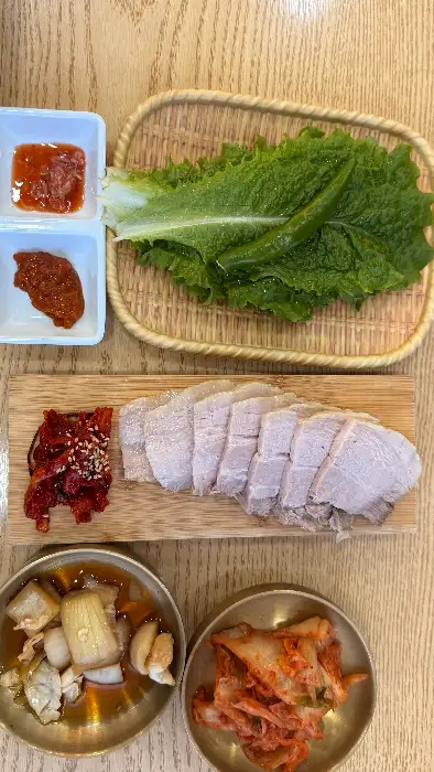돔베고기와 쌈
