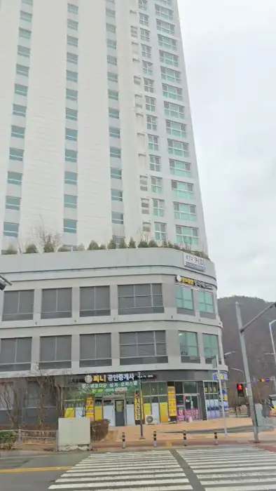 할리스 울산KTX점 외부 전경