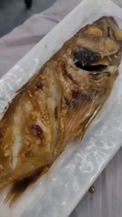 겉바속촉으로 구워진 생선구이 모습