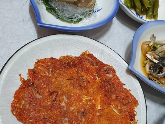 노릇하게 구워진 음식