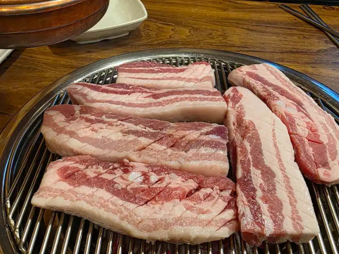골목돼장 신선한 생삼겹살
