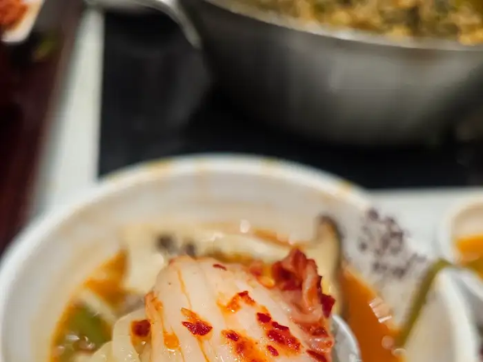 칼국수와 깍두기