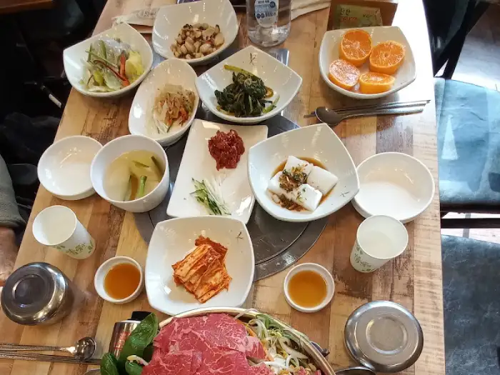 정깊은소담의 먹음직스러운 여러 가지 밑반찬