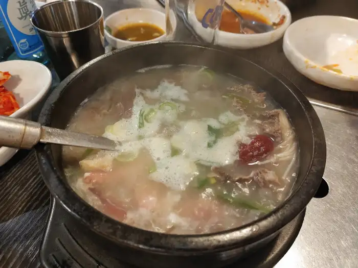 신안산낙지(가산디지털)의 전복 갈낙탕