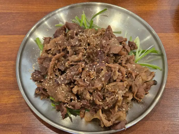신비면옥 춘천명동점의 먹음직스러운 불고기