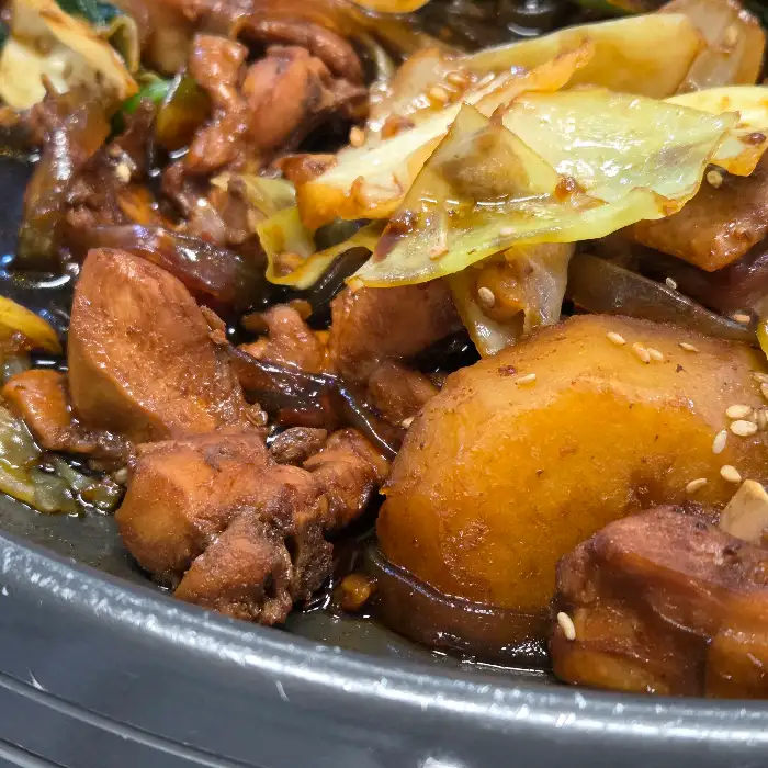 풍년칼국수의 푸짐한 찜닭 비주얼