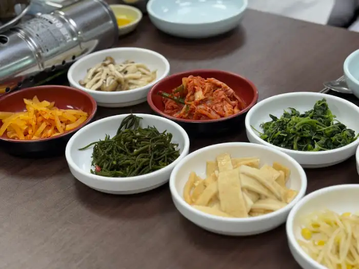 다양한 반찬들