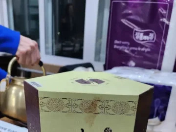 산마루식당의 정갈하게 포장된 메뉴 박스