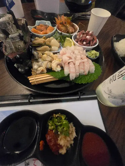 다양한 해산물 모둠 플래터