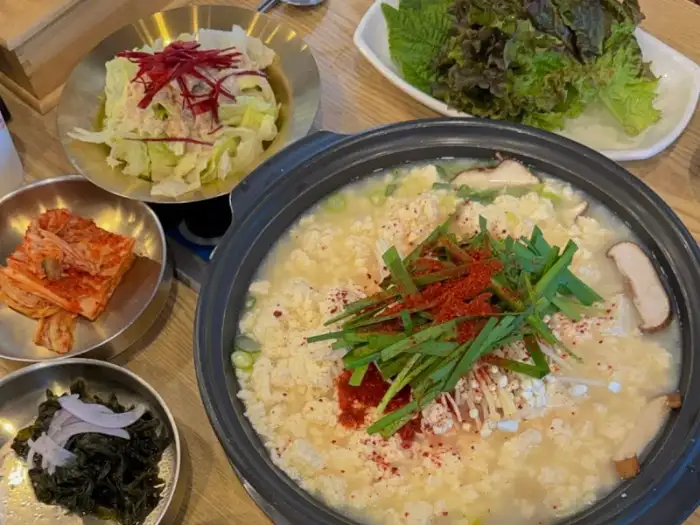 정은숙초당순두부의 든든한 한 상 차림