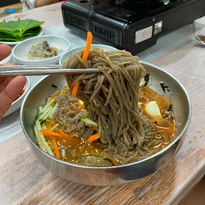 막국수